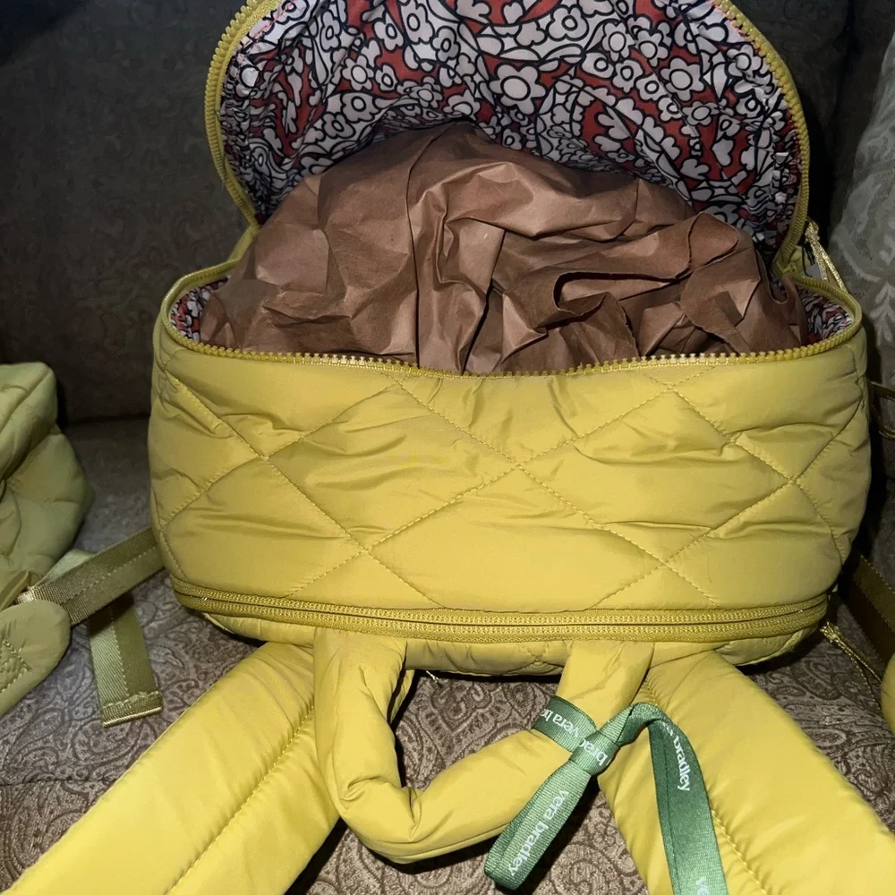 Vera Bradley Spinach Green Featherweight Quilted Backpack Set - Picture 8 of 12